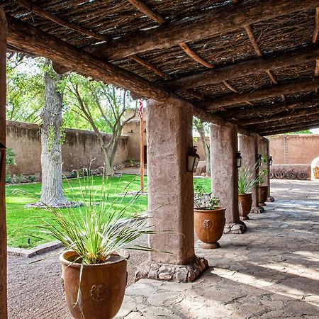 Cibolo Creek Ranch & Resort Marfa Exterior foto