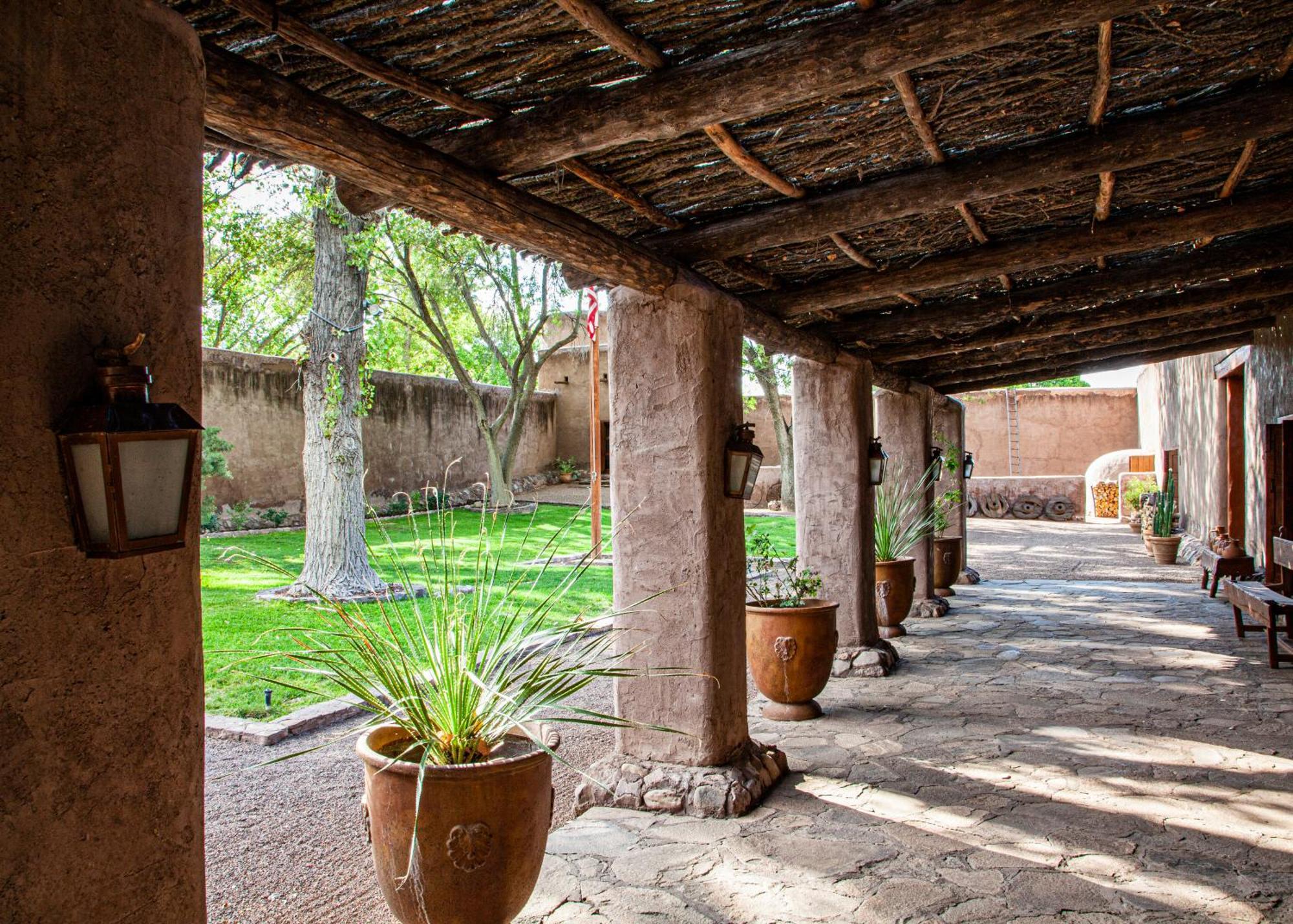 Cibolo Creek Ranch & Resort Marfa Exterior foto